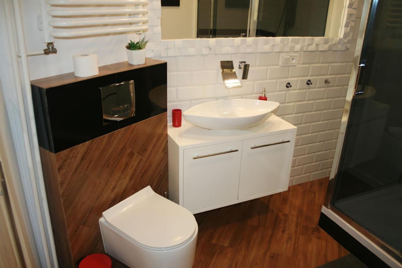 Apartament Rosso Apartment Torun Luaran gambar