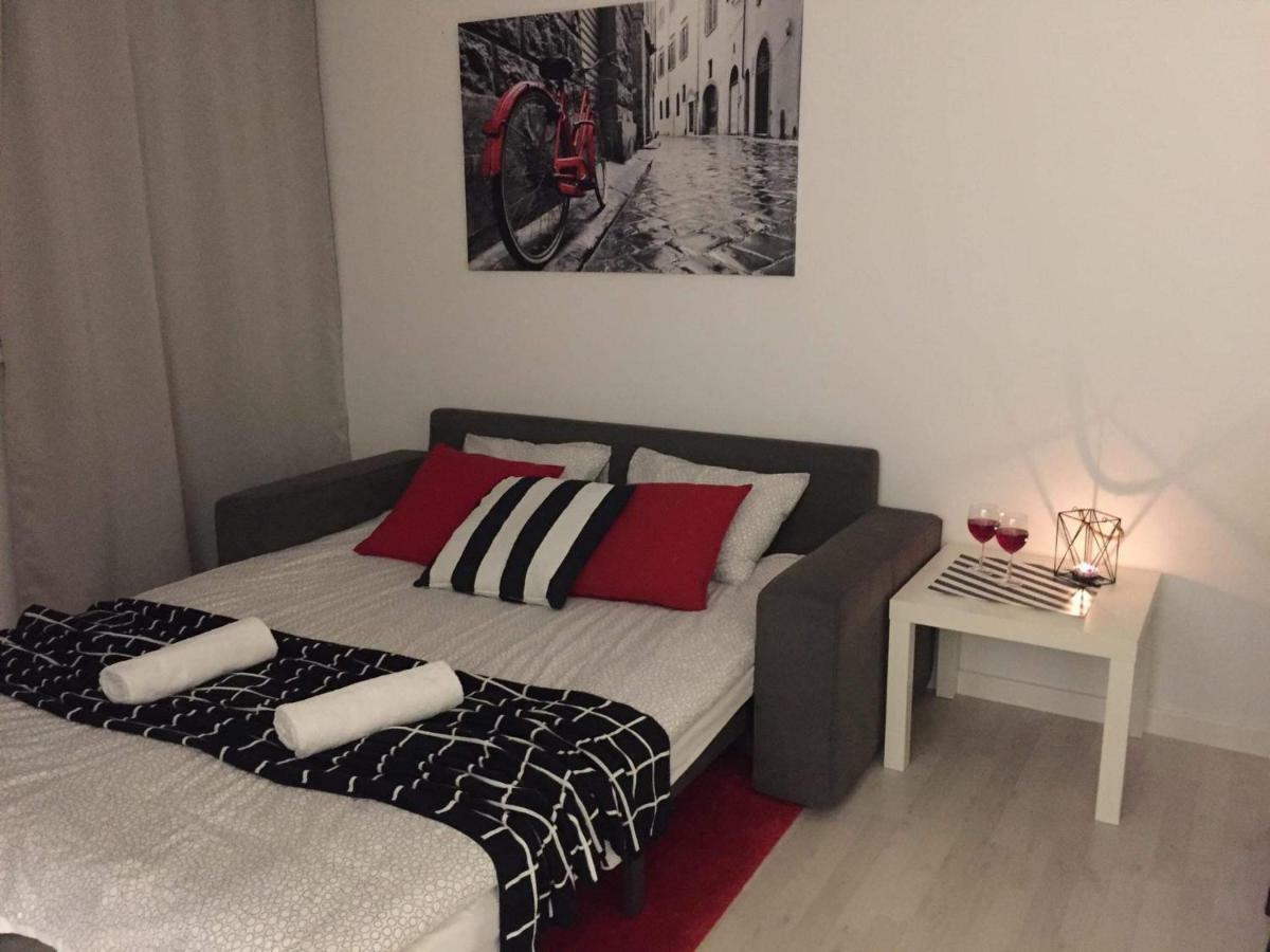Apartament Rosso Apartment Torun Luaran gambar